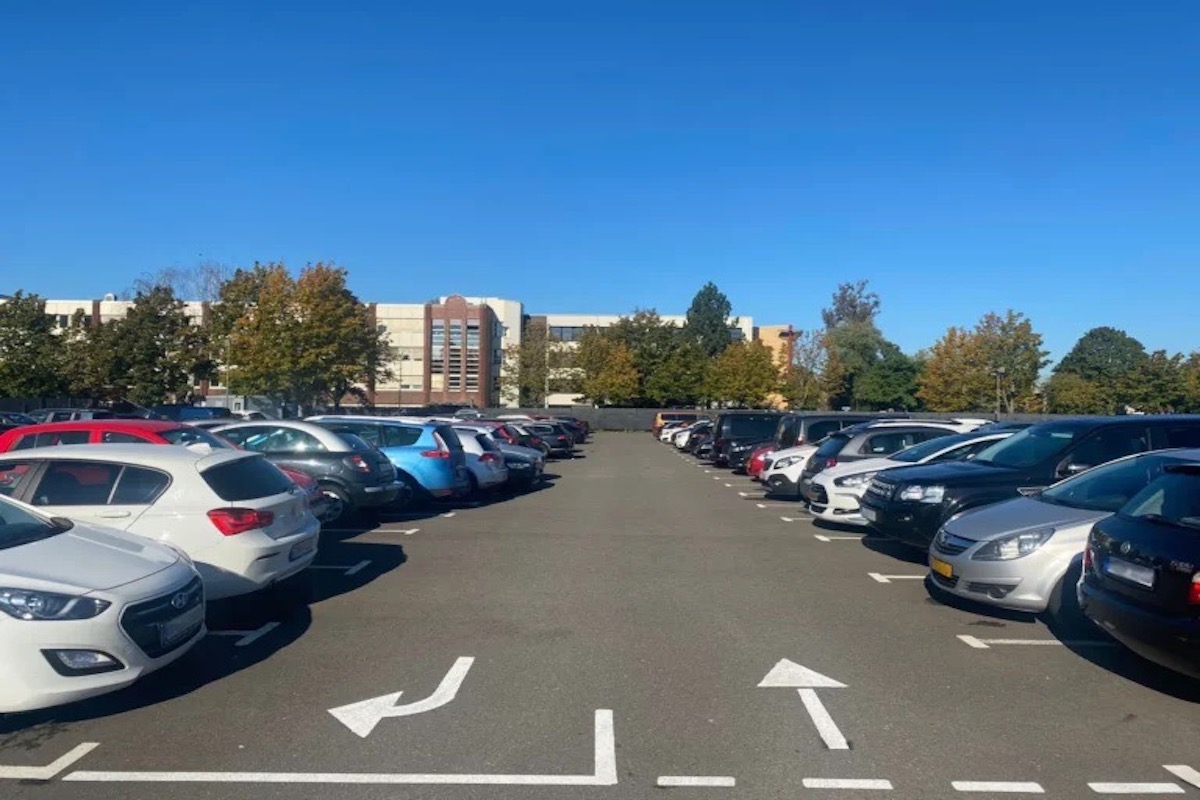 Parkplatz Düsseldorf Flughafen Drive And Park