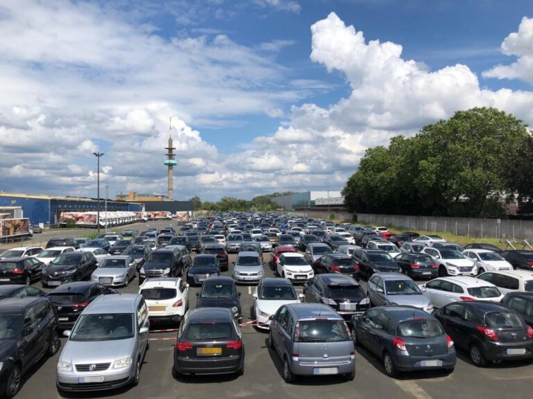 Was Kosten 14 Tage Parken Im Köln Bonner Flughafen flughafenstellplatz.de