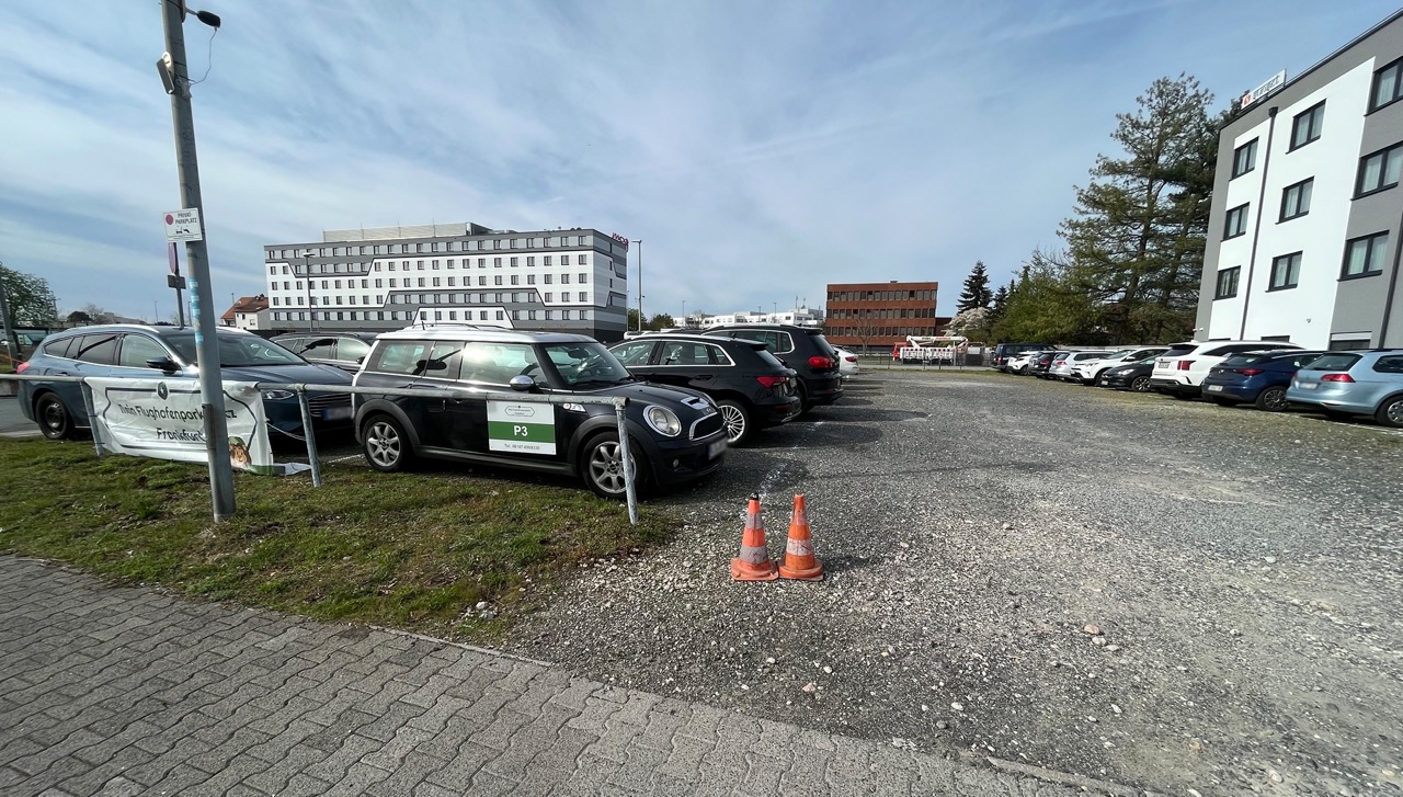 Frankfurt Flughafen Kosten Parken Für Eine Stunde flughafenstellplatz.de
