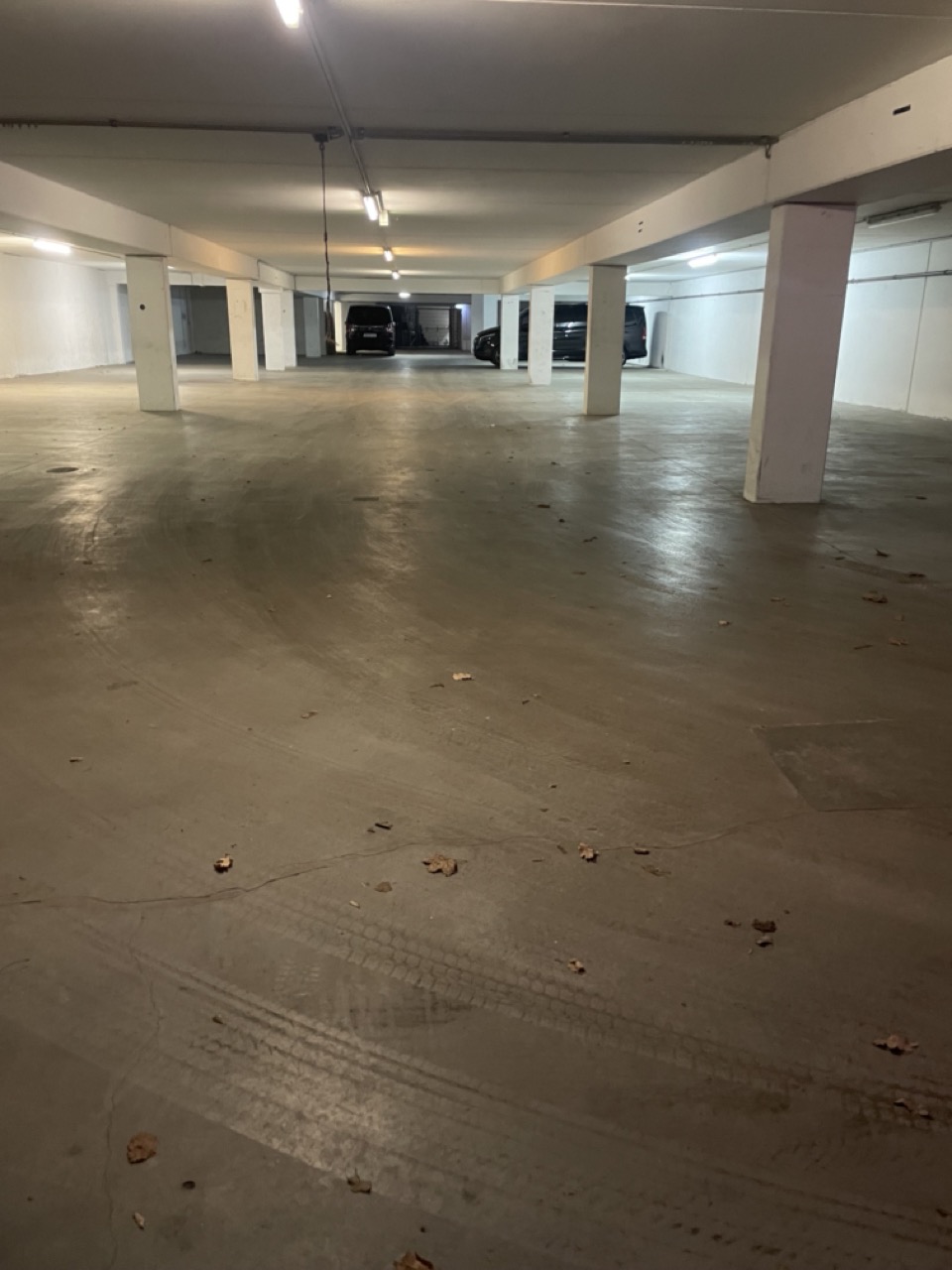 Parken Im Parkhaus Düsseldorf Flughafen flughafenstellplatz.de