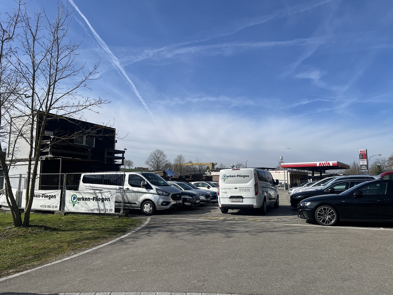 Parken Flughafen Zürich - Ohne Schlüsselabgabe flughafenstellplatz.de