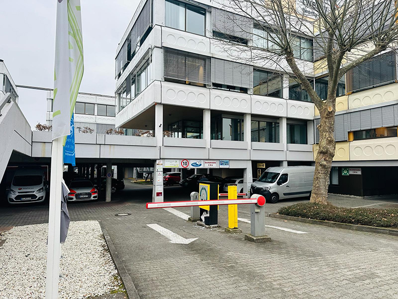 Frankfurt Flughafen Parkplatz Mit Shuttle