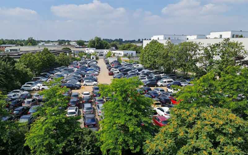 a parking lot full of cars